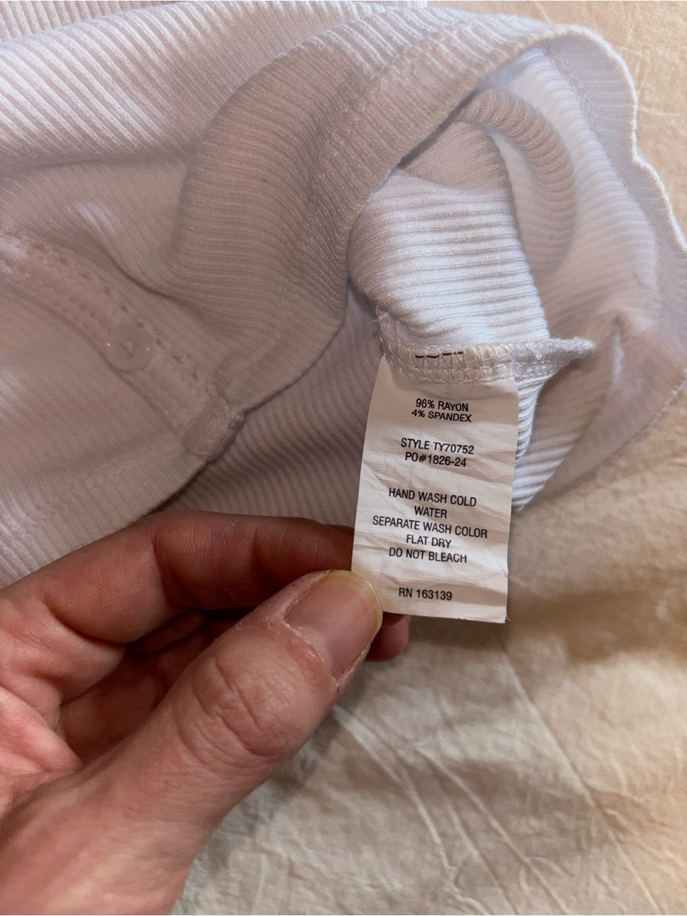 White Ribbed Button-Front Scoop Neck Top - Picture 4 of 8